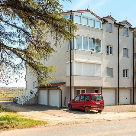 Puljska Cesta * Fažana